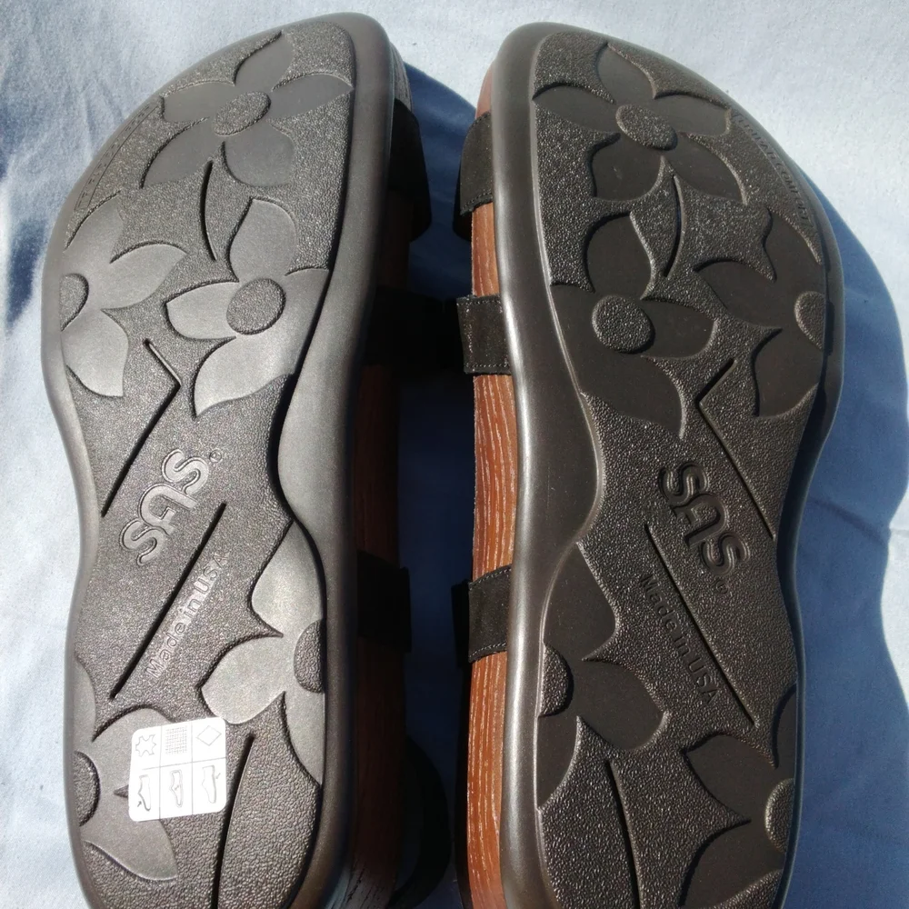 SAS Men’s Black Strap Sandals with Brown Footbed